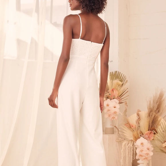Lulu’s Timeless Romance White Lace Wide-Leg Jumpsuit XS NWT - Picture 4 of 4